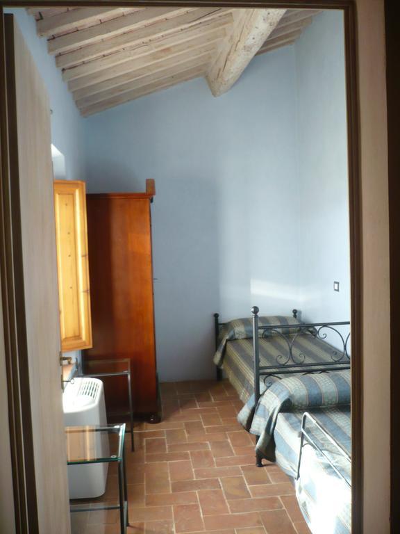 Casa Vacanze "Casale Al Pino" Riparbella Exterior foto